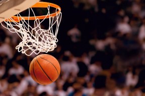 中国女足锦标赛 山东女足通过点球大战夺冠 青年门将两扑十二码